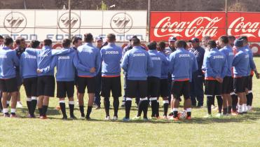 Bolívar mueve sus líneas