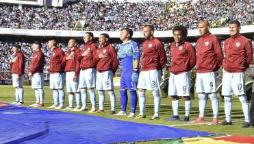 Bolívar sale a liquidar