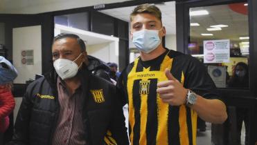 Calleros se suma a Strongest 