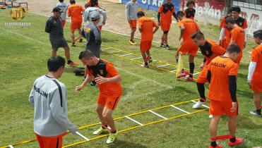 Con equipo definido