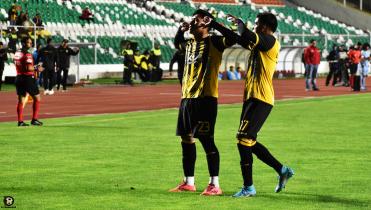 Con la garra de los viejos tiempos