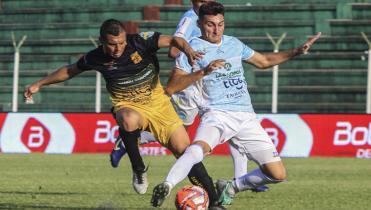 Destroyers respira a costa de Aurora