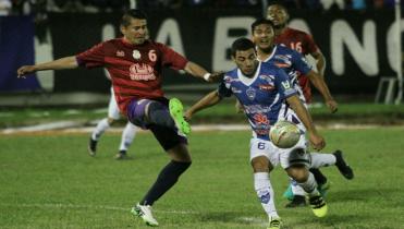 Duelo de golpeados