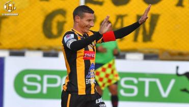 El capitán da la cara