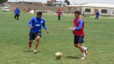 El santo recibe a Pari