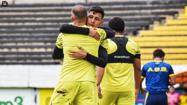 El Tigre en la recta final del debut