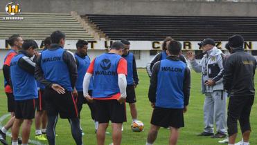 Equipo con titulares