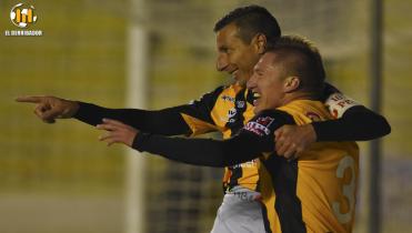 Escobar y Chumacero juegan al límite