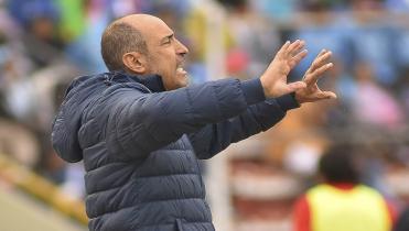 Eutrópio comienza bien