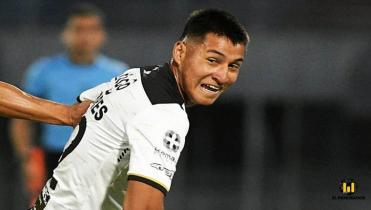 Flores quiere aportar con goles 