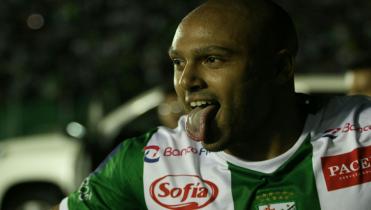 Freitas juega este sábado en La Paz