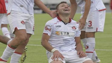 Ganó su primer partido
