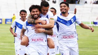 GV San José le regala una goleada a su hinchada