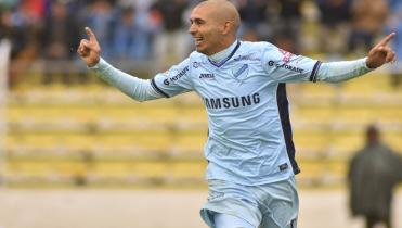 Inicio con goleada
