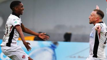 La primera victoria del año fue para la U de Vinto