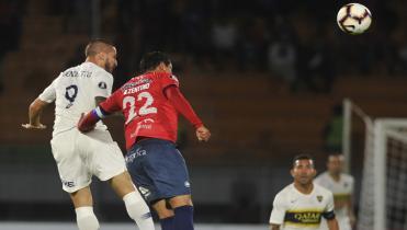 Lejos del fútbol