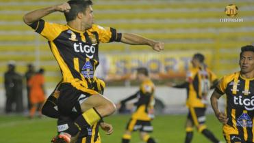 Lo lindo: el triunfo; lo desastroso: el arbitraje