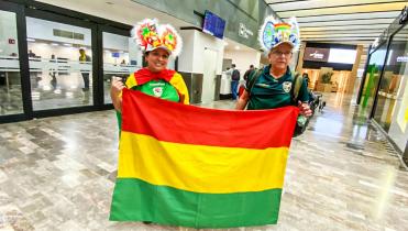 Los aficionados bolivianos inundan Monterrey
