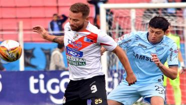 Nacional y el celeste chocan