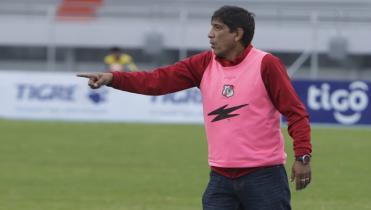 Nacional y Royal Pari este domingo