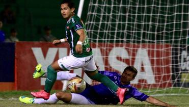 Oriente pelea
