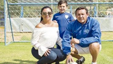 Pérez vuelve a Aurora