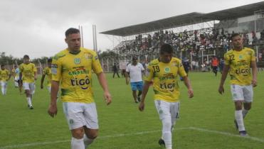 Petrolero se aplazó