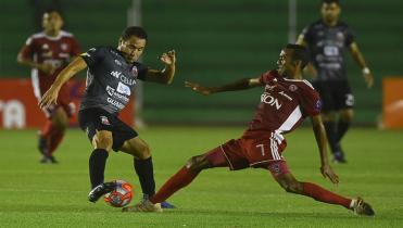 Por el asalto al primer puesto