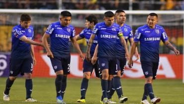 Por la tercera al hilo