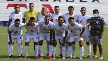 Real Santa Cruz y Wilster en lunes