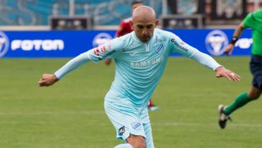 Riquelme podría llegar