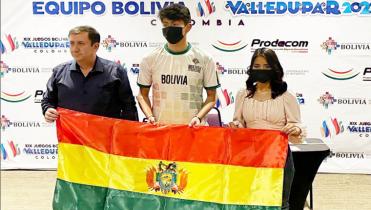 Rojas recibió la Tricolor