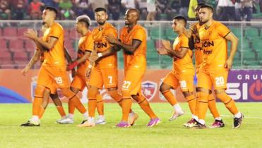 ROYAL PARI  Vs. BOLÍVAR en la Radio 