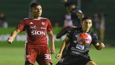 Royal Paria Vs. Guabirá