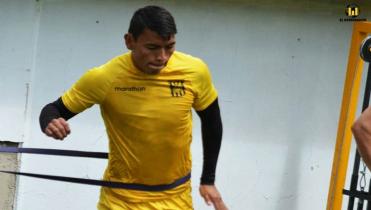 Sagredo enfocado en el clásico 