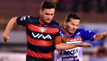 Saucedo y Morales adentro