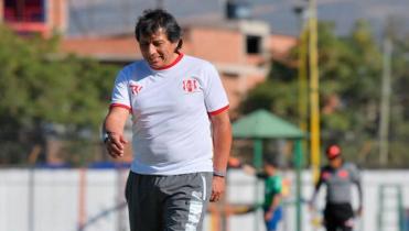 Se va porque no le pagaron 