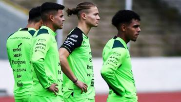 Se van sumando los legionarios 