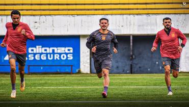 The Strongest retorna a las prácticas