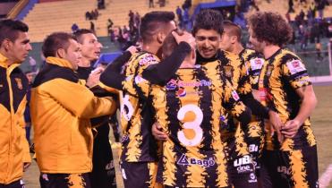 Uno X Uno frente a Nacional Potosí