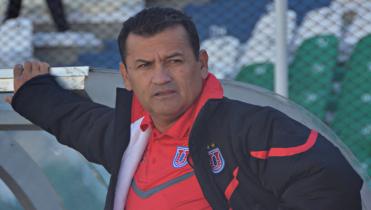 Vega mueve sus  fichas