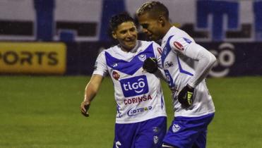 Villegas afina su equipo