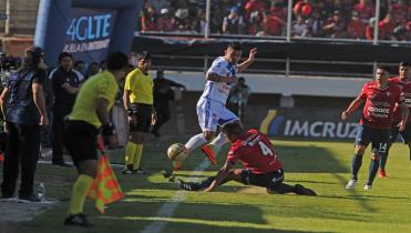 Wilster pide árbitros extranjeros