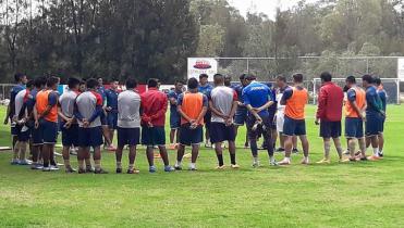 Wilster quiere adelantar su partido