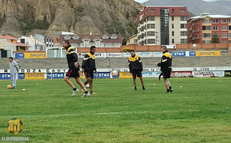 The Strongest -con nuevo DT- busca el pase a costa del Sao Paulo