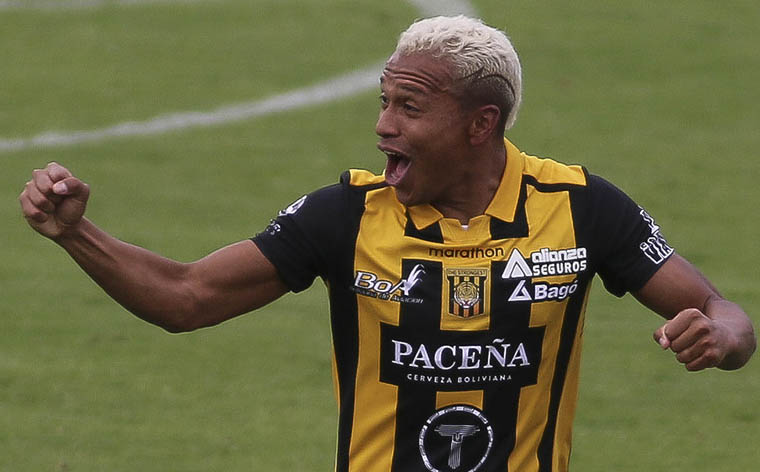 The Strongest continúa como líder