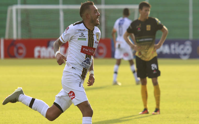 The Strongest le ganó a Destroyers 