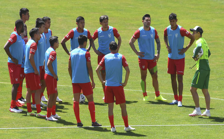 Un grupo se quedó en La Paz 